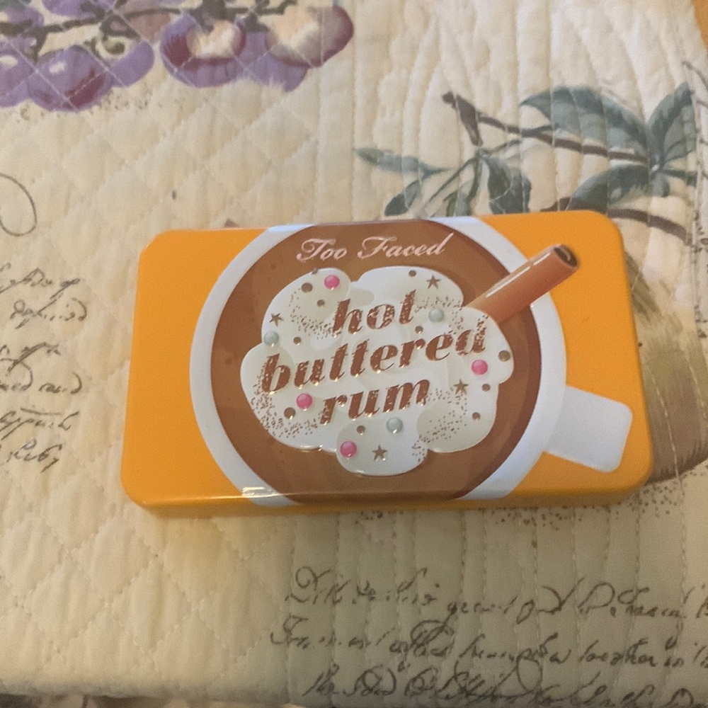 Too Faced hot buttered Rum eyeshadow palette